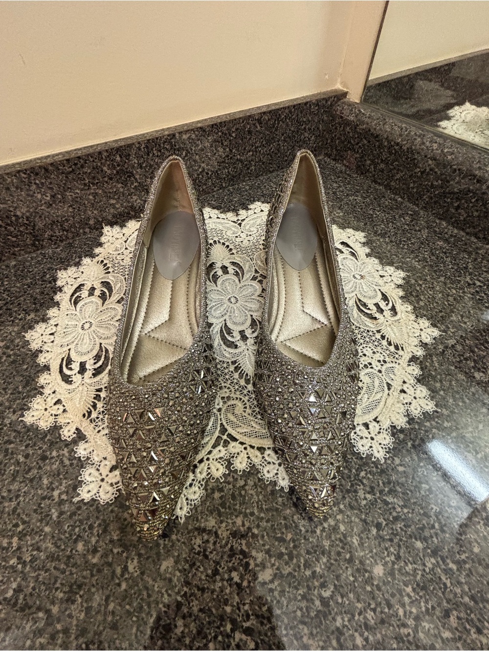 Amazon Taoyemi Glittery Evening Shoes Pumps
